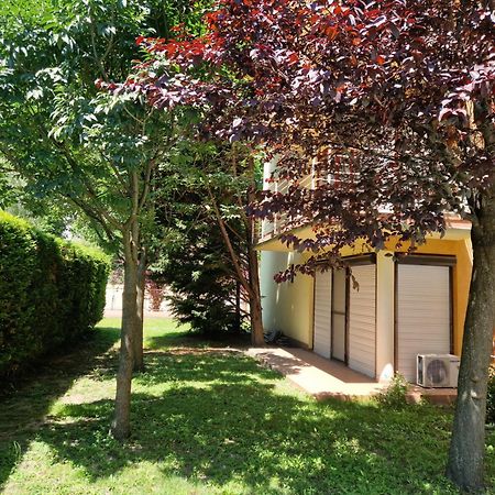 Siófoki Beach Apartman Bagian luar foto